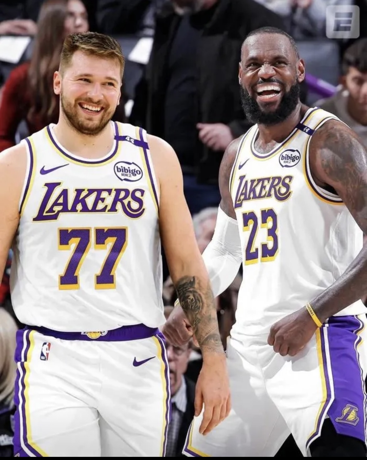 开云中国-东契奇迎来五赛季出色发挥，SKT观众热烈欢呼！-开云中国